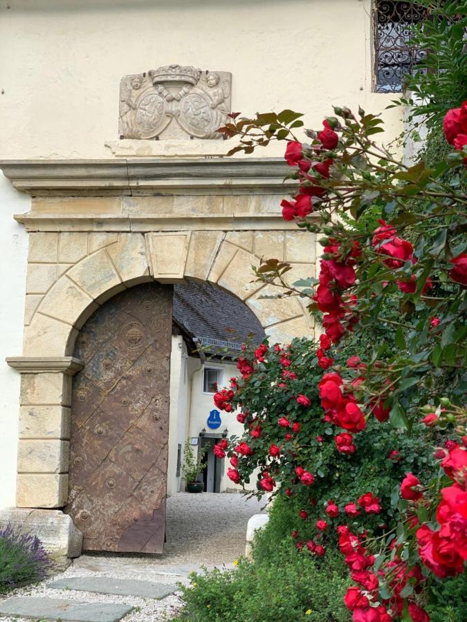 Schloss Moosburg Gaestehaus Екстер'єр фото