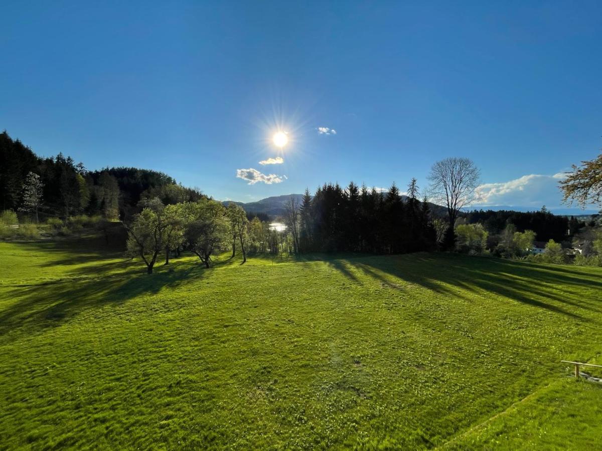 Schloss Moosburg Gaestehaus Екстер'єр фото