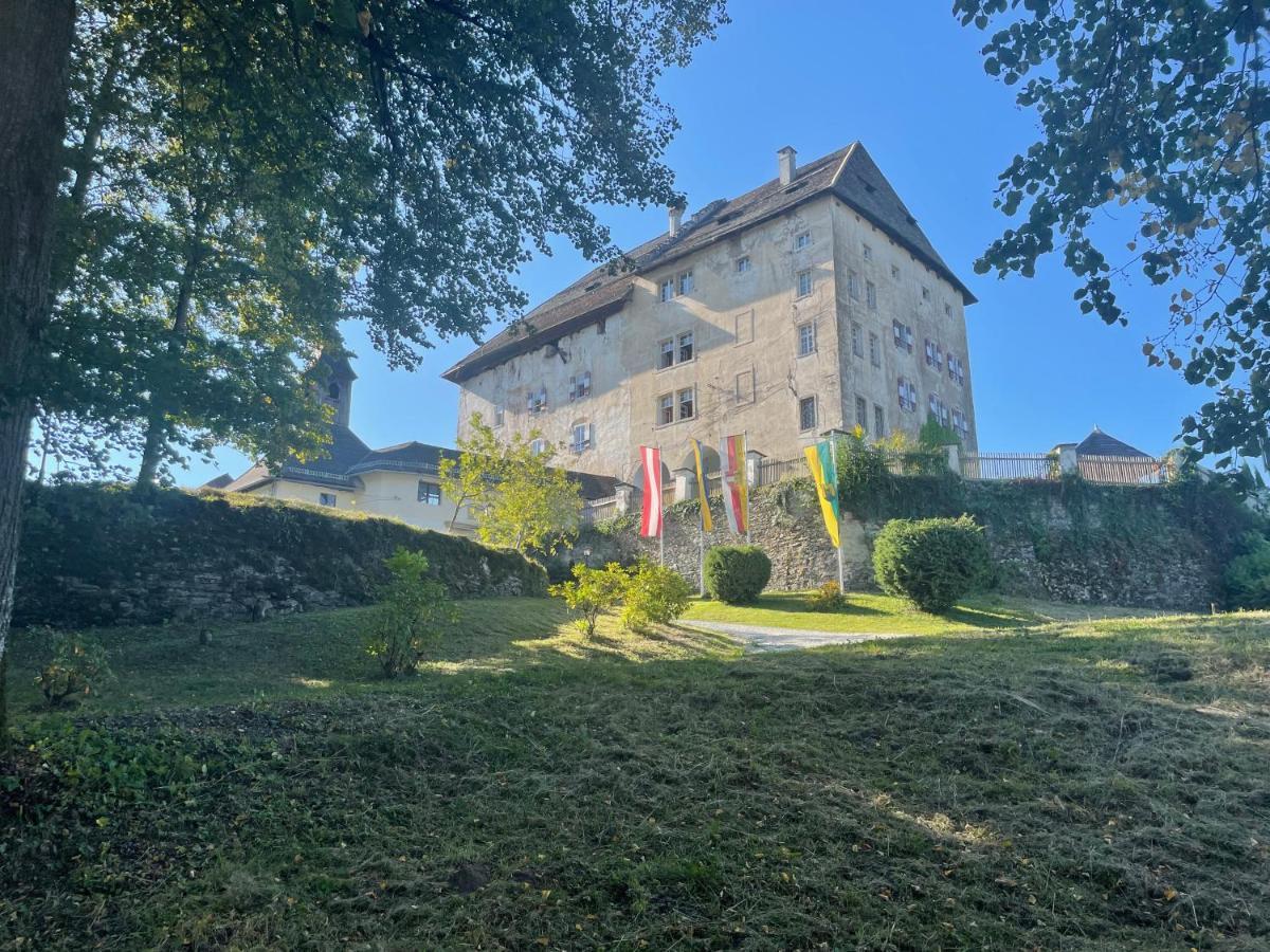 Schloss Moosburg Gaestehaus Екстер'єр фото