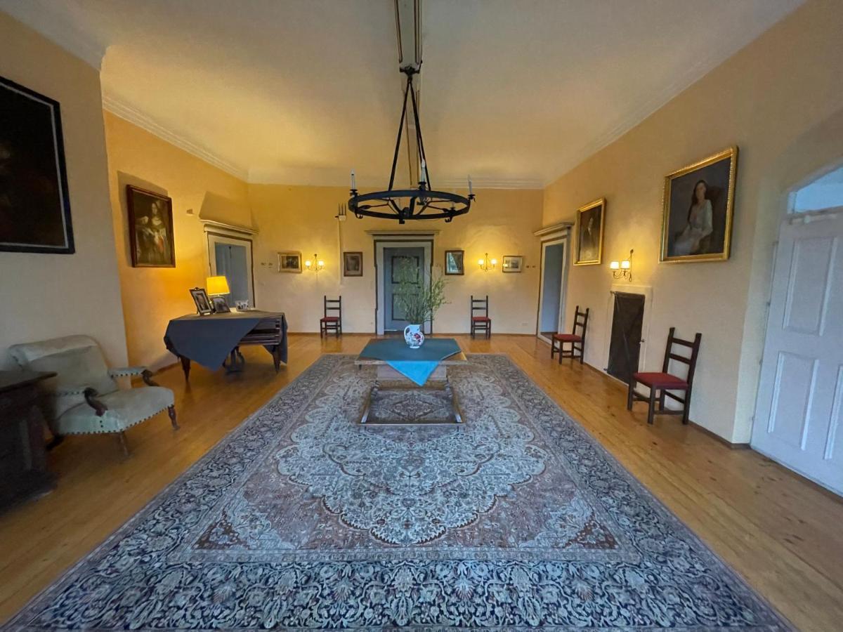 Schloss Moosburg Gaestehaus Екстер'єр фото