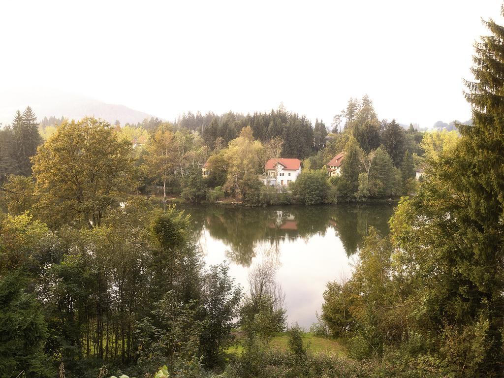 Schloss Moosburg Gaestehaus Екстер'єр фото